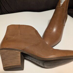 Frye Jennifer Bootie